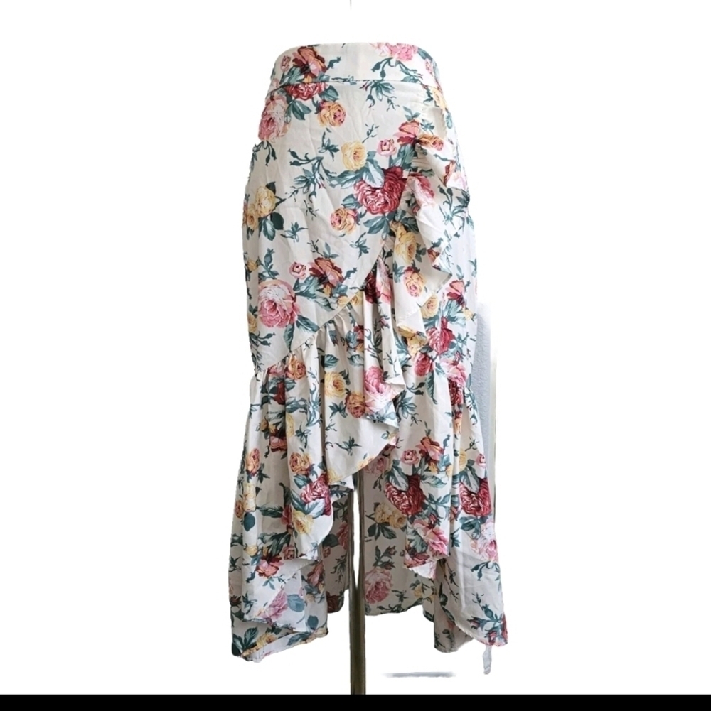 MILK & HONEY LARGE FLORAL SUMMER COLORFUL HIGH LOW RUFFLED HEM SUMMER SKIRT
